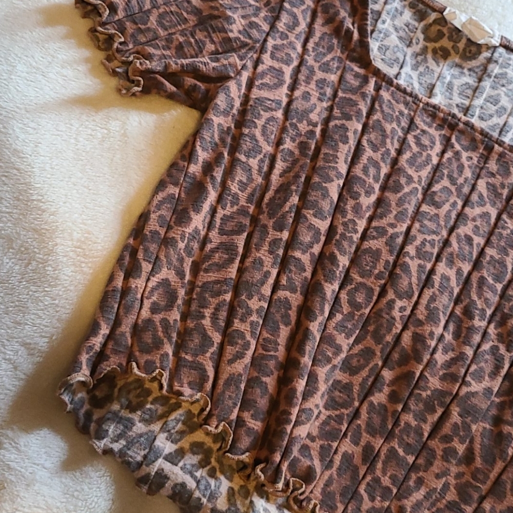 Cropped leopard top - Picture 3 of 3